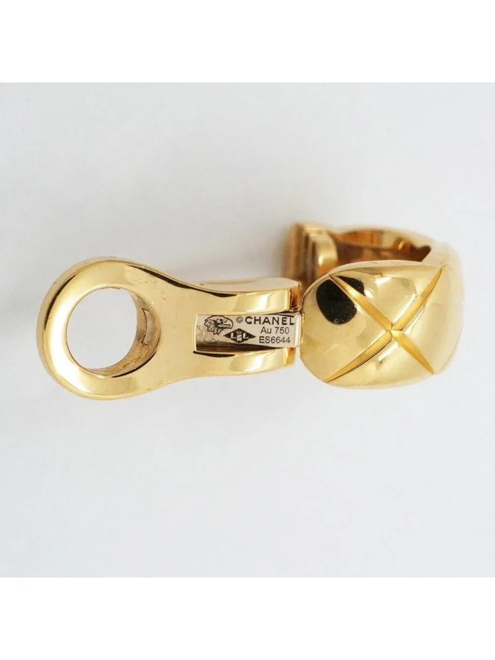 Chanel Earrings Coco Crush 18k Yellow Gold